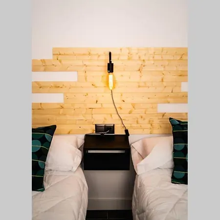 Apartment A C C *